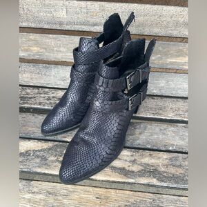 Express snakeskin block booties faux